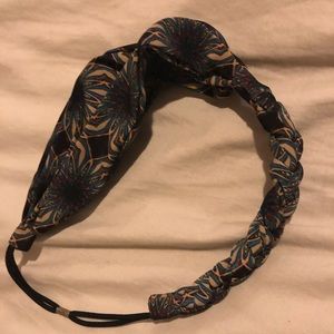 Headband with braid detail